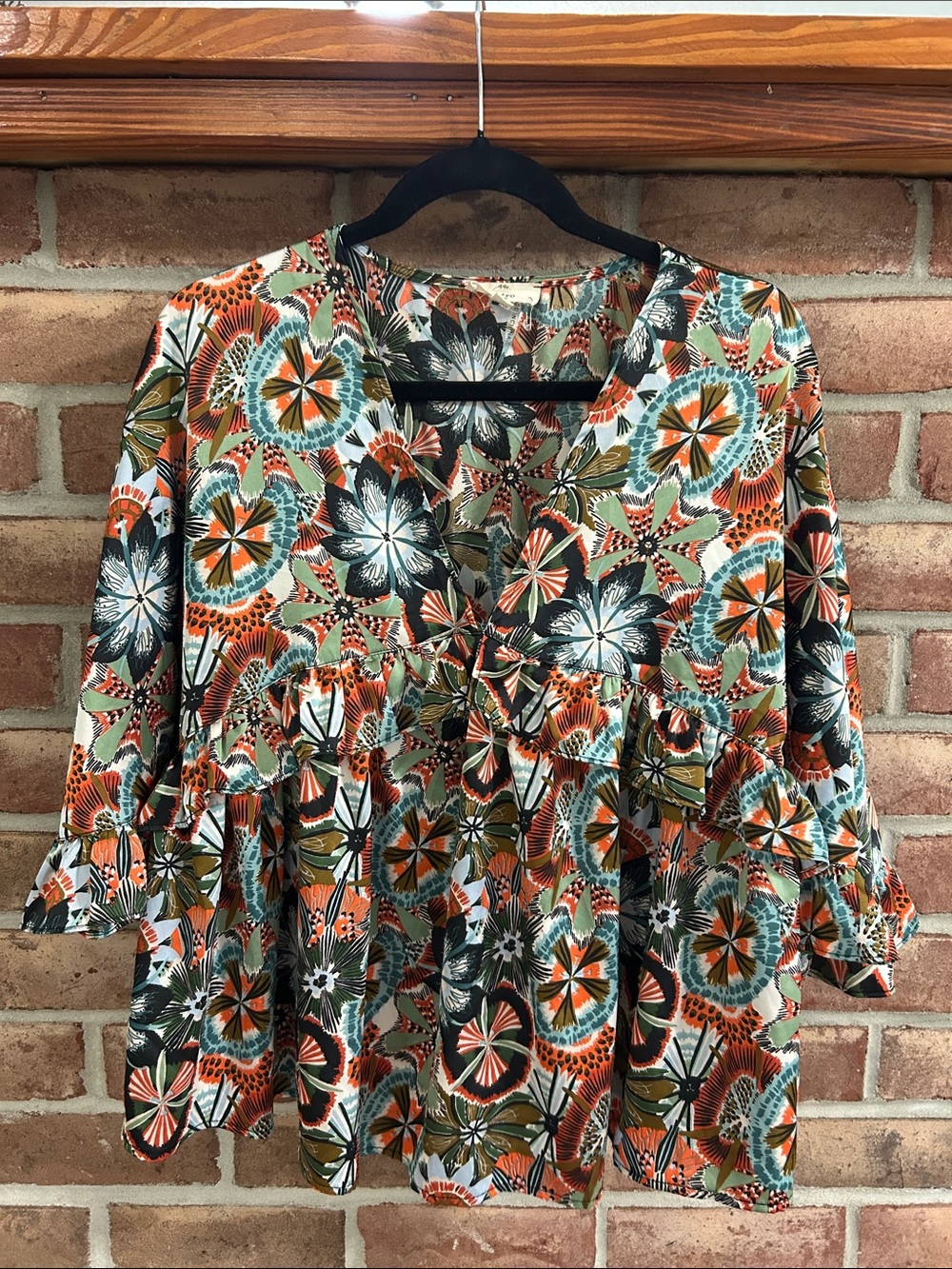 entro Multi-Color Floral Tiered V-Neck Tunic
